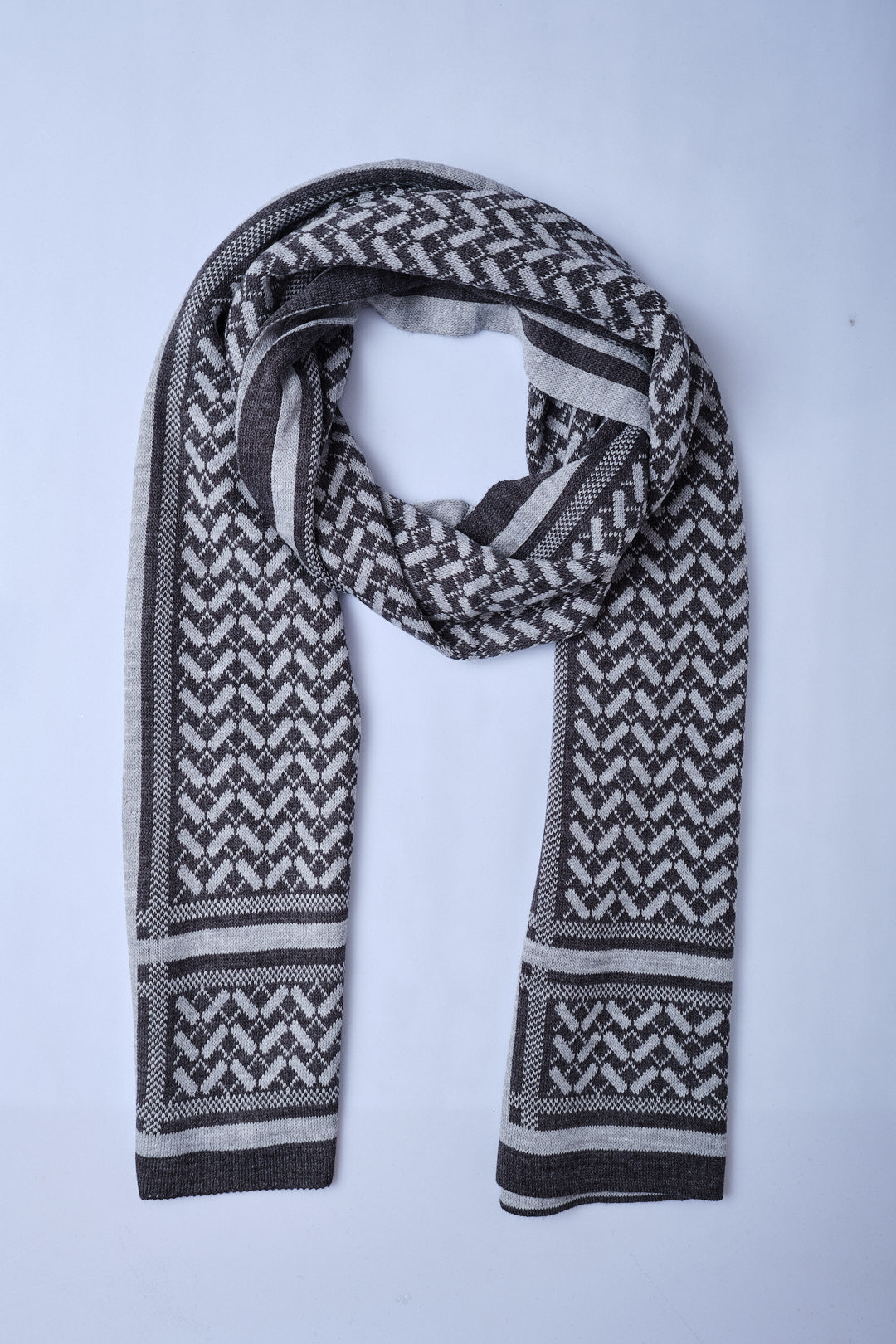 Gri-Antrasit Etnik Desenli Triko Atkı