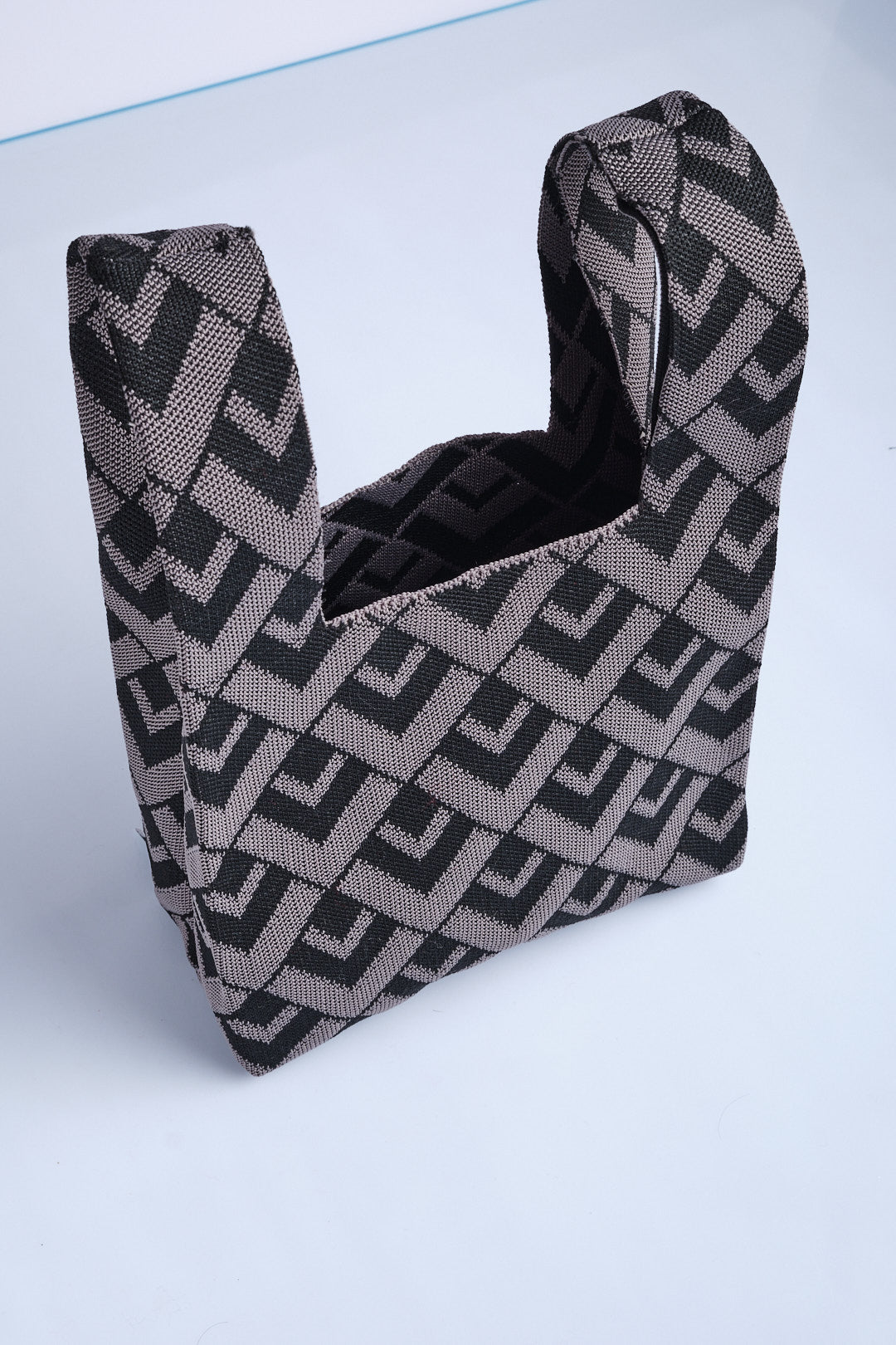 Siyah-Antrasit - V Desenli Triko Tote El Çantası